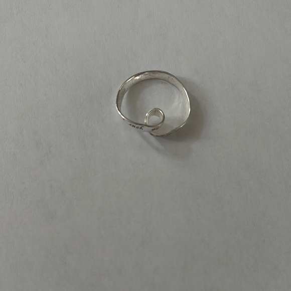Minimalist 925 stamped sterling Silver  Ring shaped pendant for necklace - Picture 1 of 6